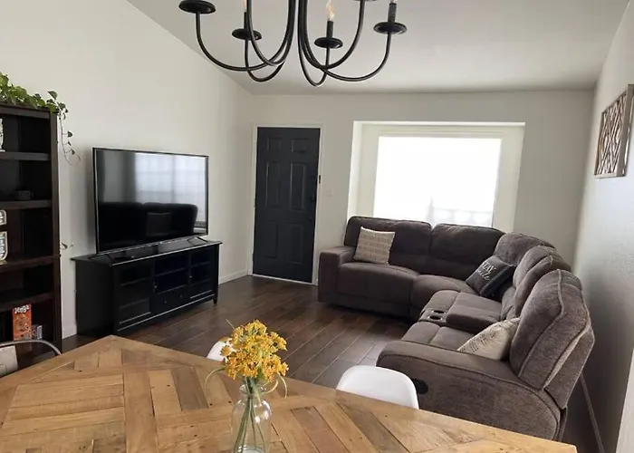 Vista Retreat - Country Club Estates
